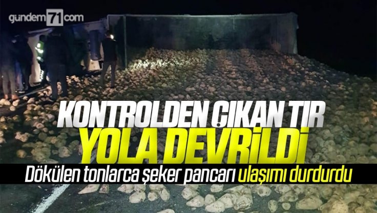 Kırıkkale’de Şeker Pancarı Yüklü Tır Yola Devrildi; Ulaşım Durdu