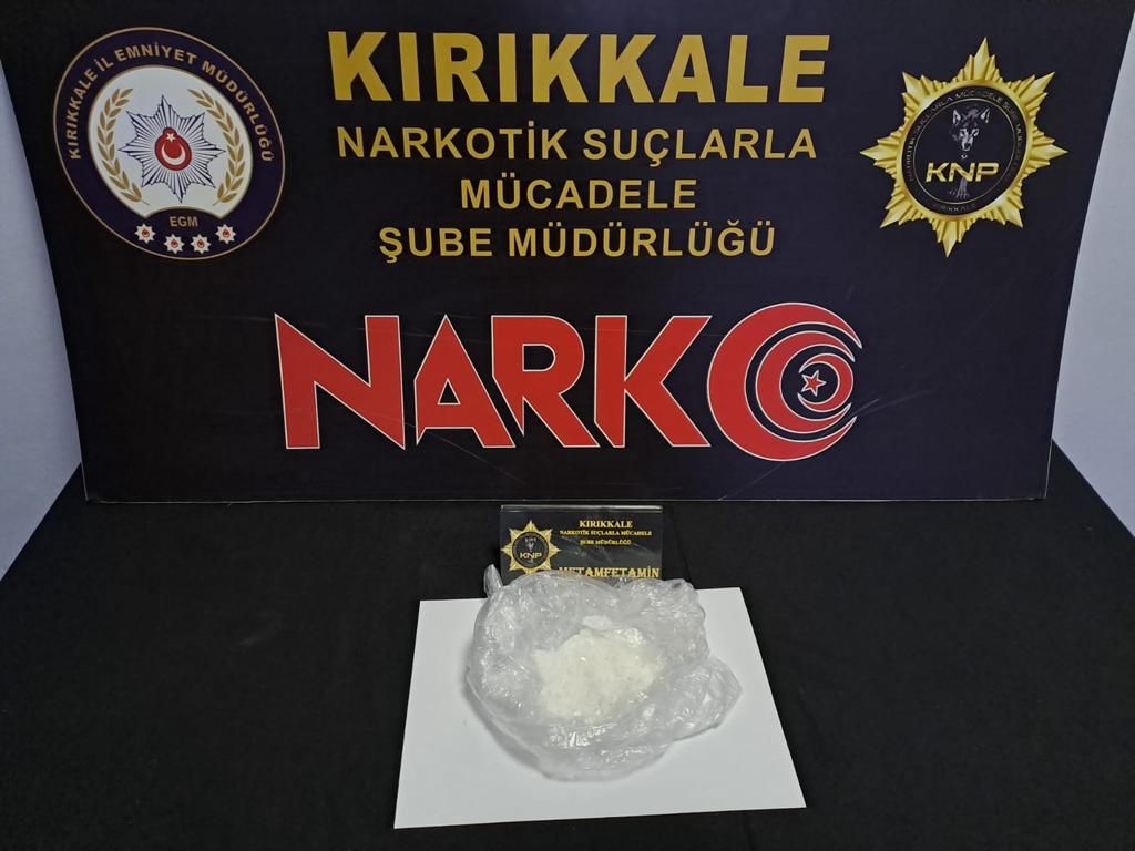 IMG-20231128-WA0002 Kırıkkale'de Uyuşturucu Operasyonu; Yüzlerce Uyuşturucu Hap Ele Geçirildi, 2 Şahıs Tutuklandı