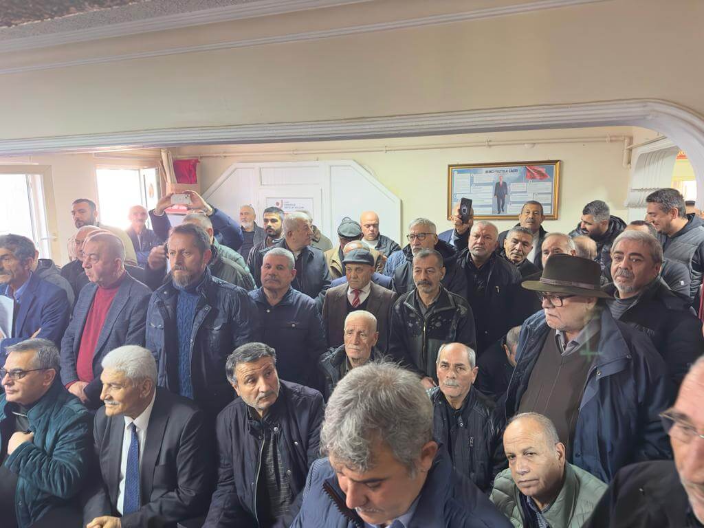mustafa-pekdogan-chp-kirikkale-belediye-baskan-aday-adayi-3 Mustafa Pekdoğan, CHP'den Kırıkkale Belediye Başkanlığına Aday Adaylığını Açıkladı