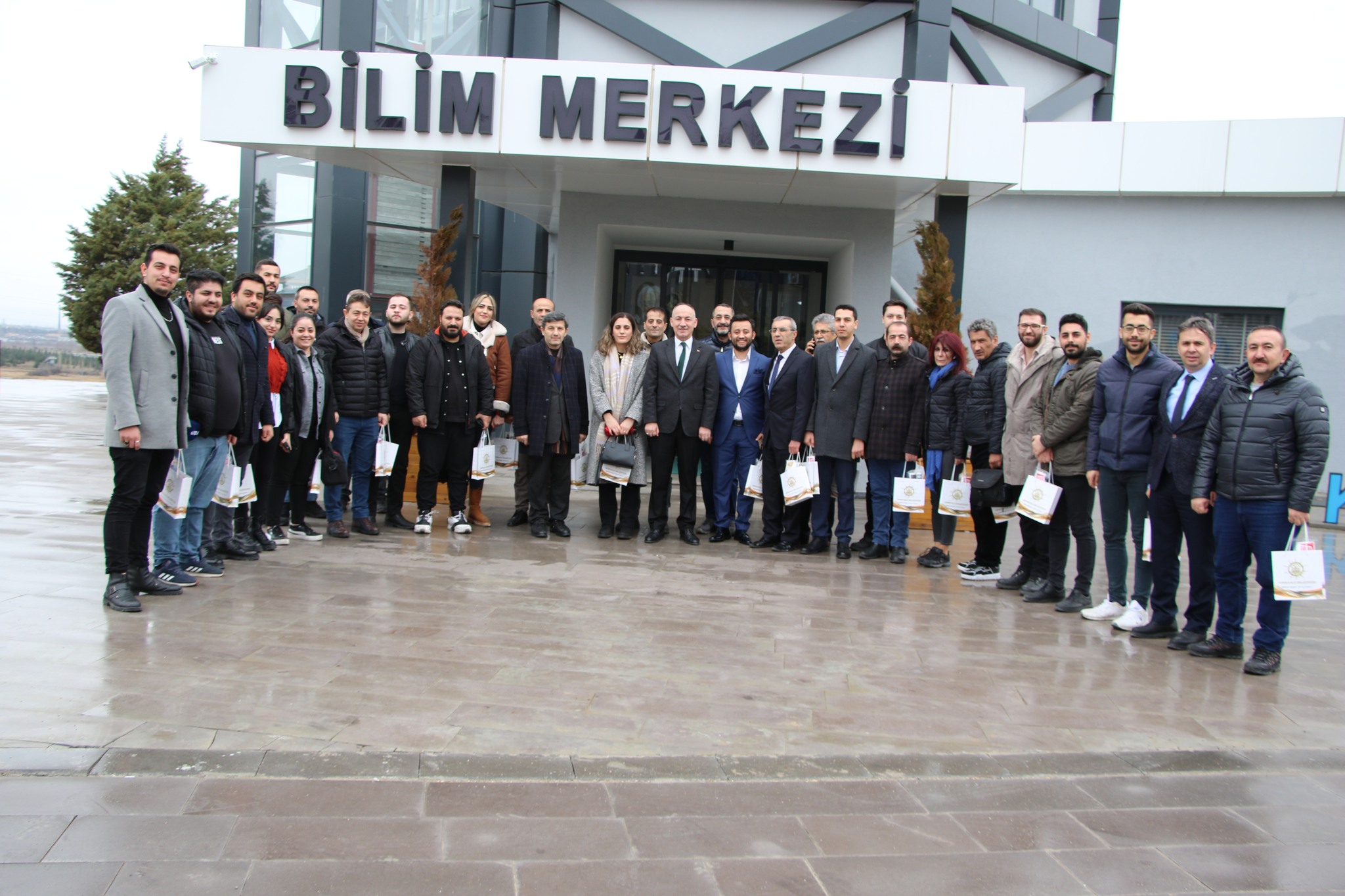 mehmet-saygili-10-ocak-calisan-gazeteciler-gunu-kutladi-1 Kırıkkale Belediye Başkanı Mehmet Saygılı Gazeteciler Gününü Kutladı