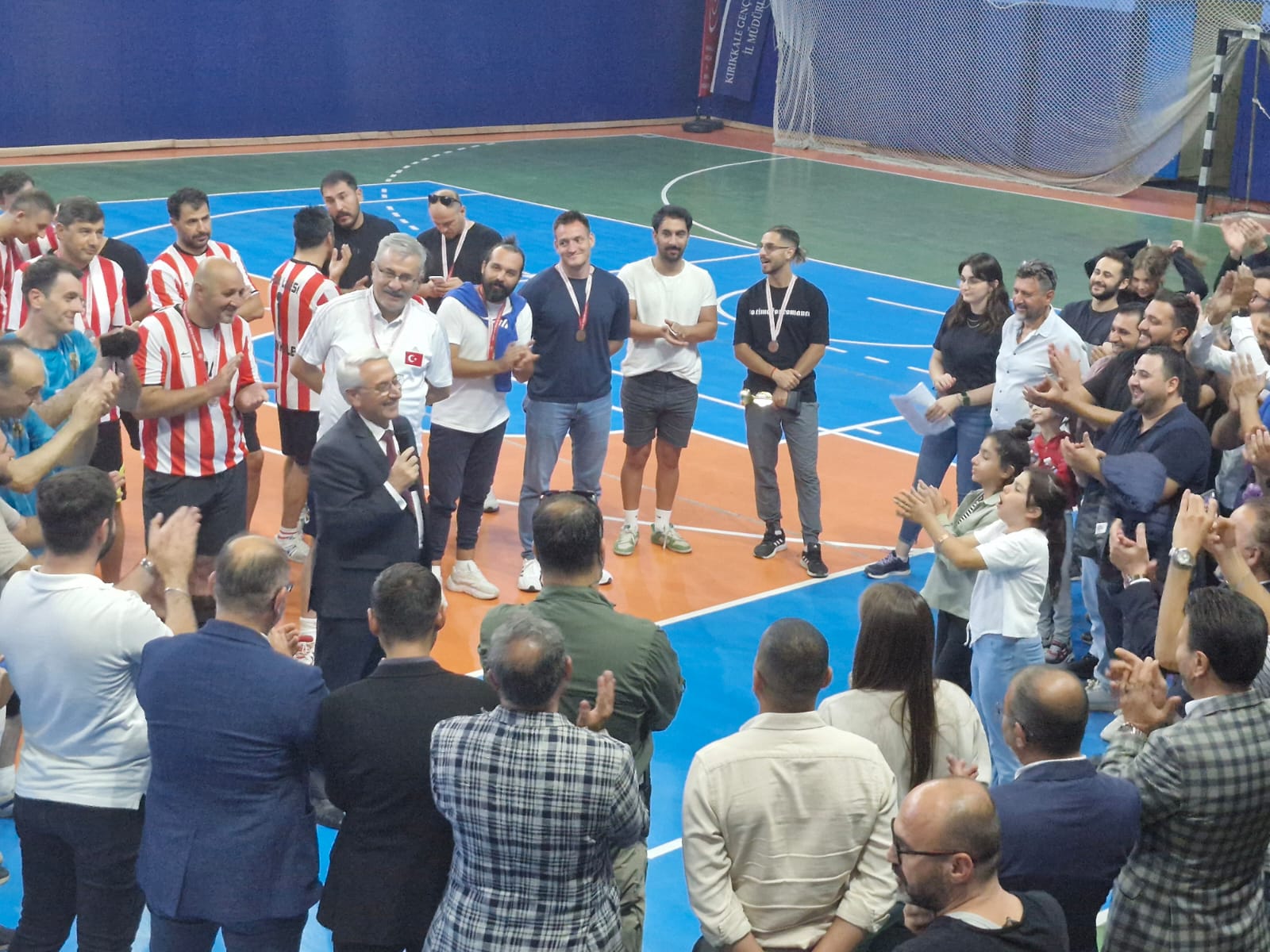 IMG-20240921-WA0014 Kırıkkale'de Kamu Spor Oyunları Voleybol Müsabakalarında MKE A.Ş. Voleybol Takımı Şampiyon Oldu