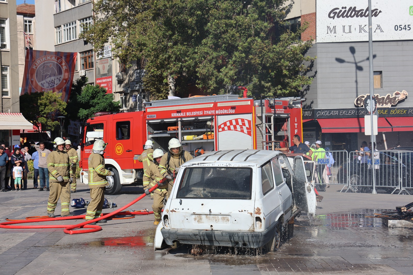 IMG-20240928-WA0042 Kırıkkale İtfaiyesi Gerçeği Aratmayan Tatbikata İmza Attı