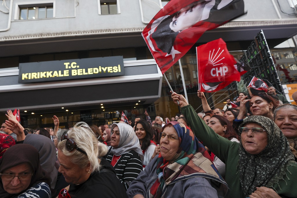 Kirikkale-47-Yil-Sonra-Tarih-Yazdi-15 Özgür Özel, Kırıkkale'de İktidar Mesajı Verdi: Borcumuzu Ödeyeceğiz