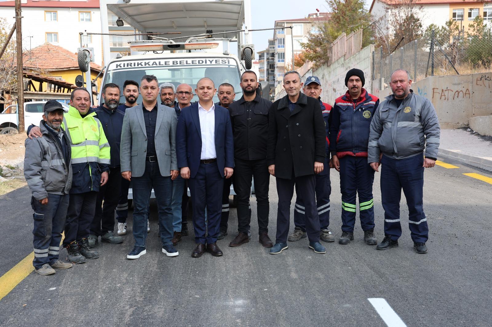 IMG-20241113-WA0009 Kırıkkale'de Mahallelerde Yol ve Kaldırım Çalışmaları Sürüyor