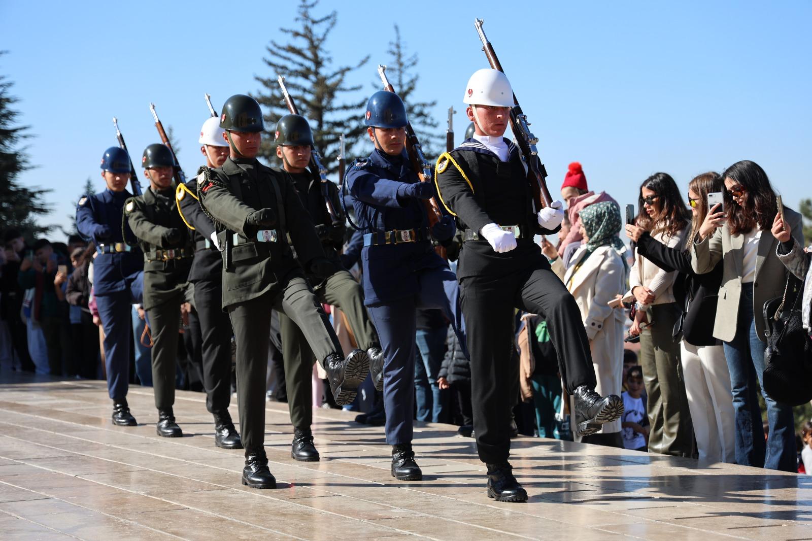 WhatsApp-Image-2024-11-08-at-17.37.55 Kırıkkale Belediye Başkanı Ahmet Önal, Anıtkabir'i Ziyaret Etti