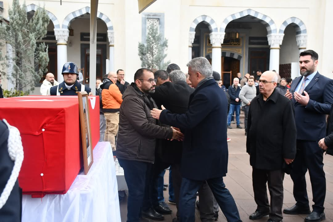 FB_IMG_1733655619432 Kırıkkale'li Şehit Jandarma Uzman Çavuş Süleyman Doğan Dualarla Son Yolculuğuna Uğurlandı