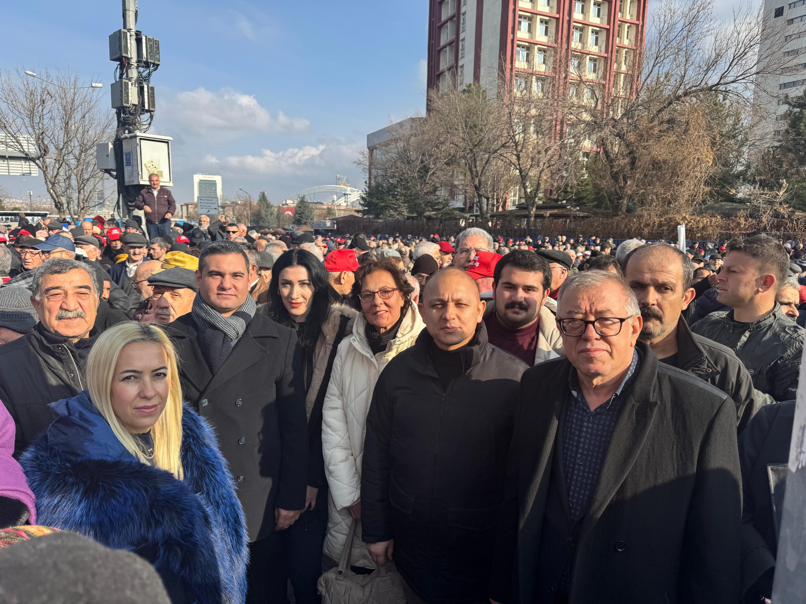 IMG-20241228-WA0016-scaled CHP Kırıkkale Tam Kadro Ankara'da Asgari Ücret Mitinginde