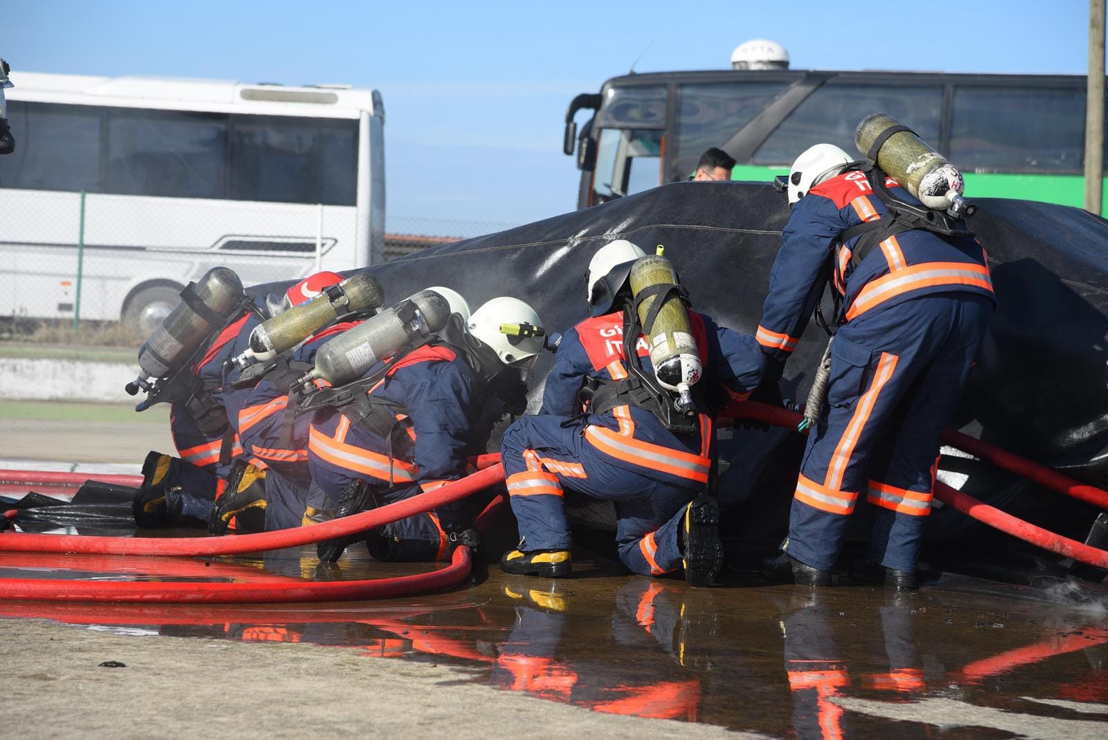 itfaiye-10 Giresun'da Elektrikli Araç Yangınlarına Müdahale Eğitimi: Kırıkkale İtfaiyesi de Katılım Sağladı