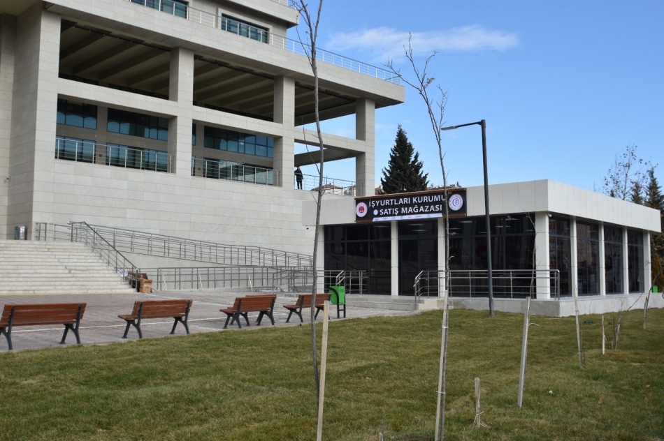 kirikkale-isyurtlari-market-8 Kırıkkale'de İşyurtları Kurumu Satış Mağazası Açıldı: Ürünler Hem Ekonomik Hem Anlamlı