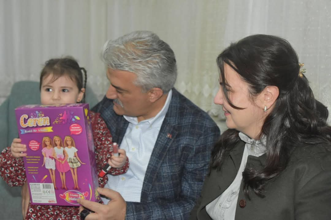FB_IMG_1742712638455 Kırıkkale Valisi Mehmet Makas, Şehit Ailesinin İftar Sofrasına Konuk Oldu