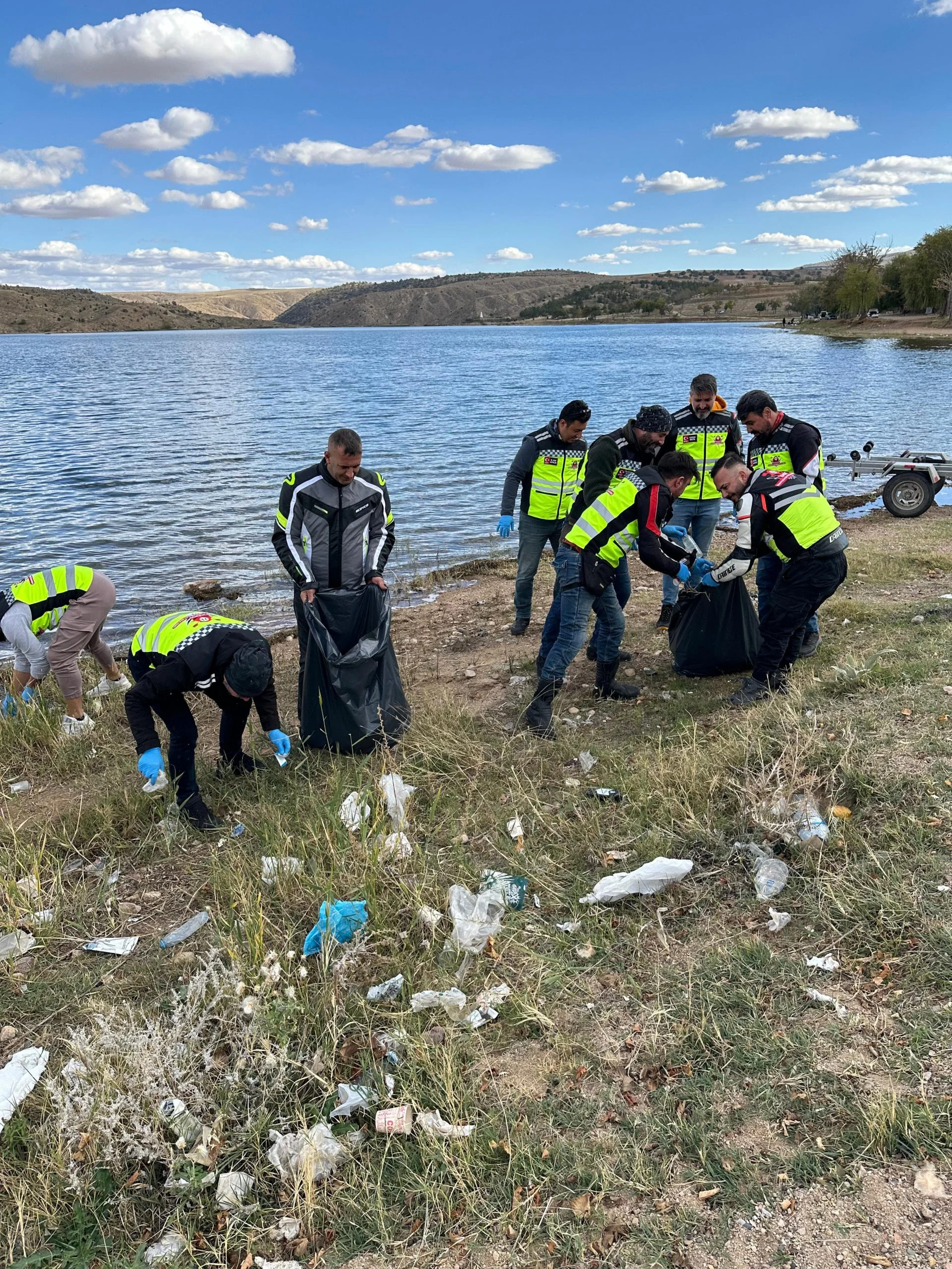 IMG-20241020-WA0024-scaled Kırıkkale Motosiklet Kulübü'nden Çevreye Duyarlı Hareket: Karaahmetli Sahili Temizlendi