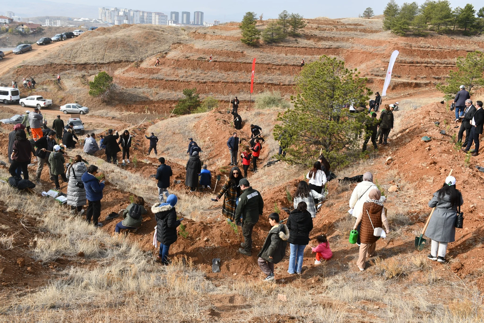 466490416_1708477996609590_6729427053641454528_n Kırıkkale'de 'Geleceğe Nefes' Kampanyasında 3 Bin Fidan Toprakla Buluştu