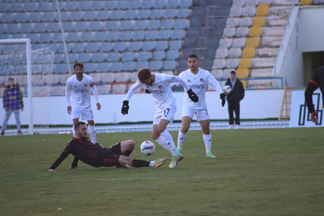 468128405_17868564651251016_8470839081127691404_n Kırıkkale FK, İzmir Çoruhlu FK'yı 1-0 Yendi