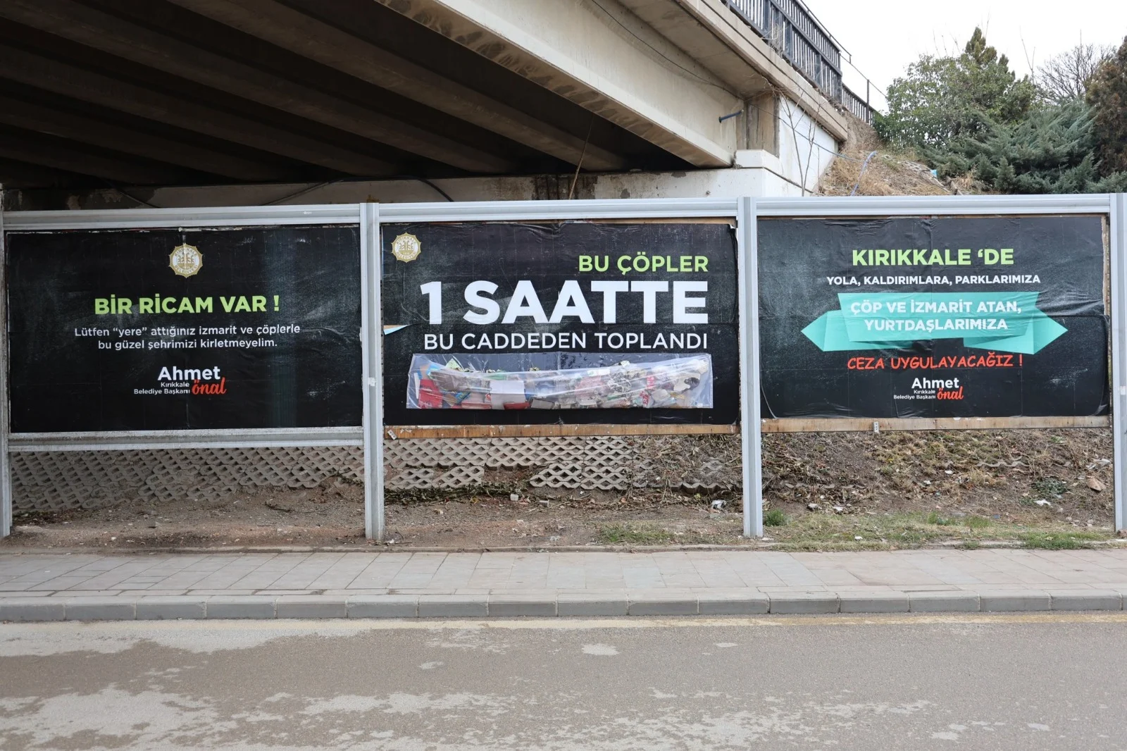 IMG-20241127-WA0020 Kırıkkale'de Farkındalık İçin Çöpler Billboarda Asıldı