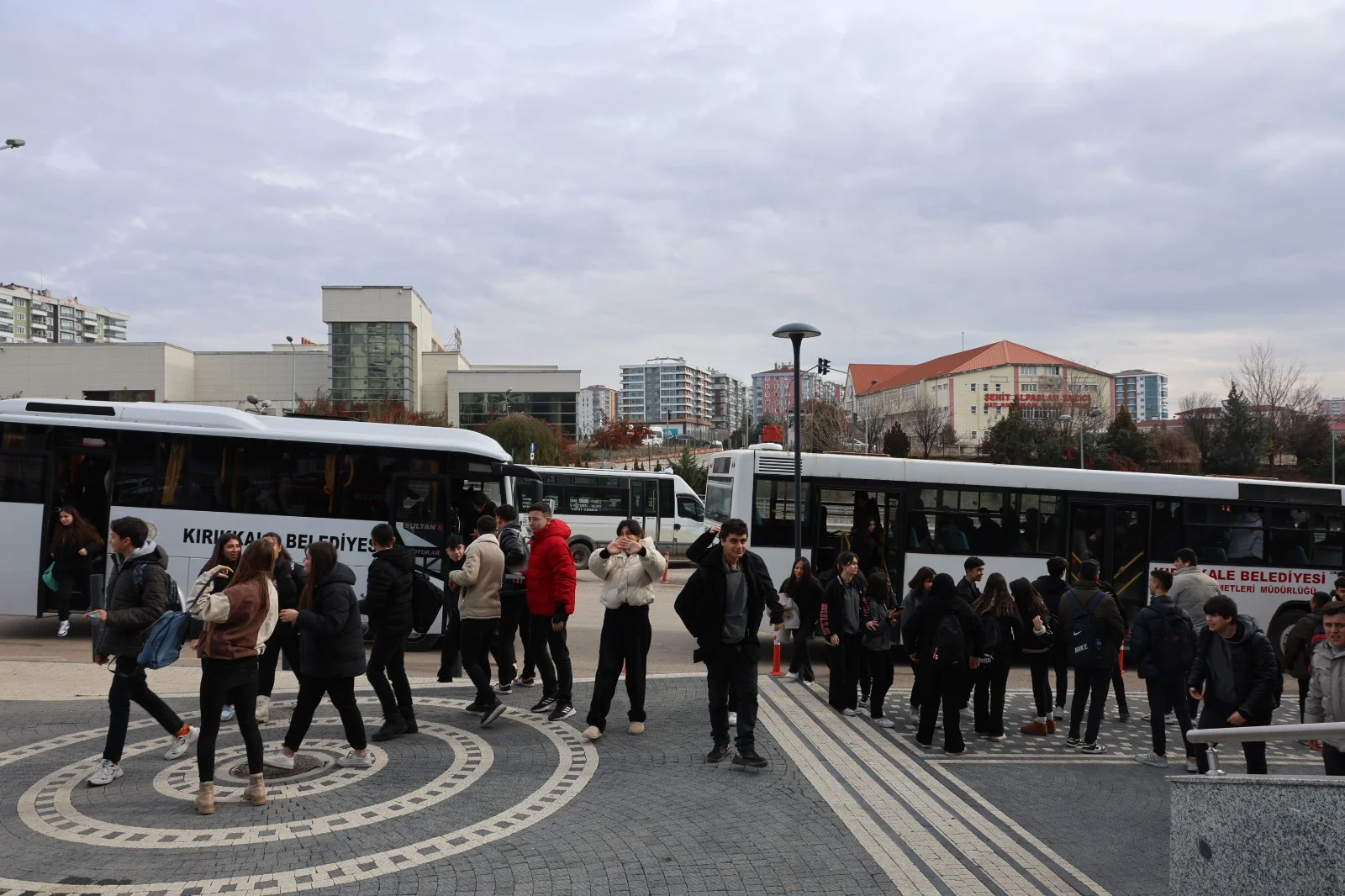 baskan-onal-kirikkale-ogrenci-sinema-jest-8 Kırıkkale Belediye Başkanı Ahmet Önal, Öğrencileri 'Bir Cumhuriyet Şarkısı' Filmiyle Buluşturdu