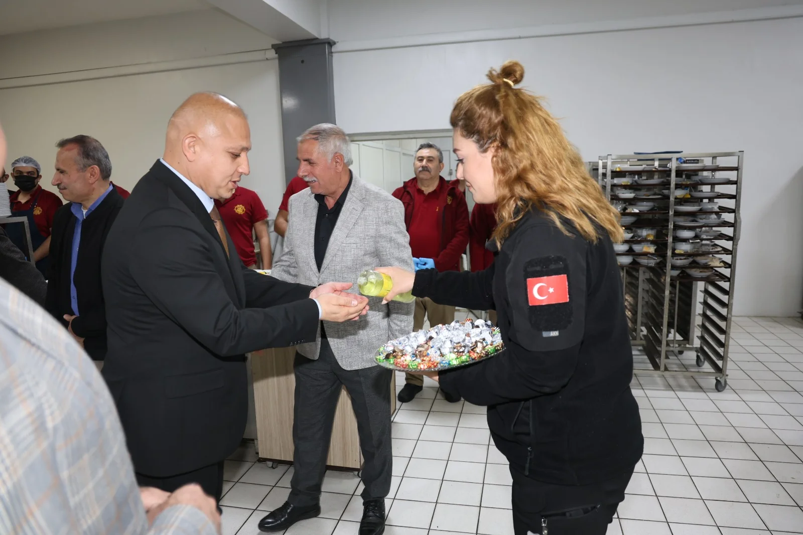 IMG-20250407-WA0026 Kırıkkale Belediye Başkanı Ahmet Önal, Çalışanlarıyla Bayramlaştı
